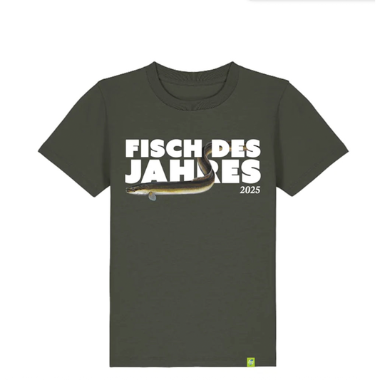 Der Aal, der sich kunstvoll durch den Schriftzug schlängelt, stammt vom renommierten Kieler Fischzeichner Eric Otten. Unser hochwertiges Unisex T-Shirt von Stanley & Stella überzeugt nicht nur durch sein Design, sondern auch durch nachhaltige Qualität.