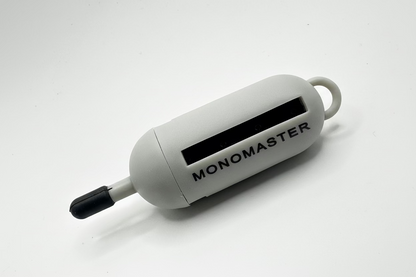 Der Monomaster ist ein kleines Werkzeug mit großer Wirkung. Wer ihn nutzt,  rettet ganz konkret Tierleben. Ein sinnvolles Zubehör für alle, die Angeln und Naturschutz miteinander verbinden wollen.